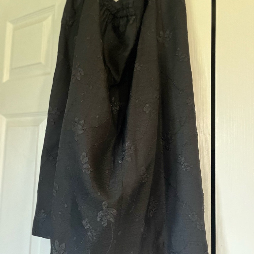 Leslie Fay Black Top and Skirt Size 16 - Picture 6 of 12